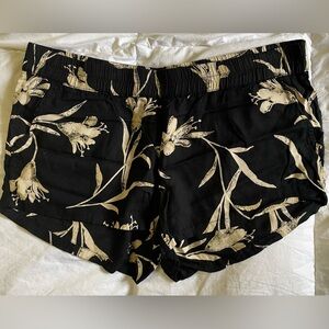 O’Neill Black Floral Women’s Elastic-Waist Shorts